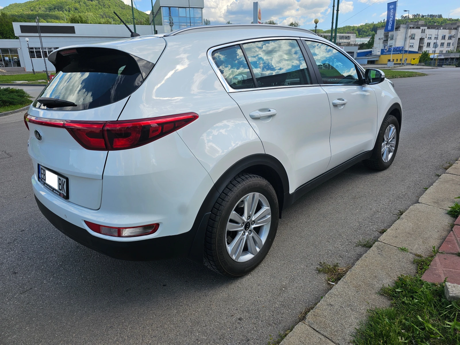 Kia Sportage 1.6GDI, на 50805км, ЗАКУПЕН НОВ - изображение 4