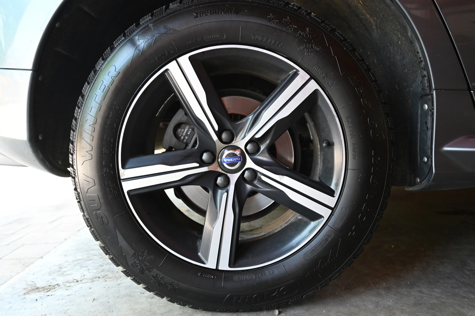 Volvo XC60 R-DESIGN - изображение 5