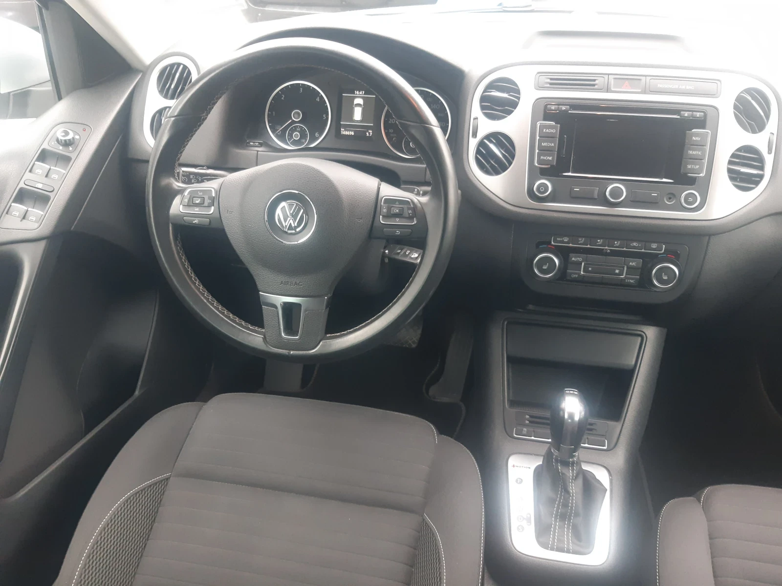 VW Tiguan   4X4 | Mobile.bg   13