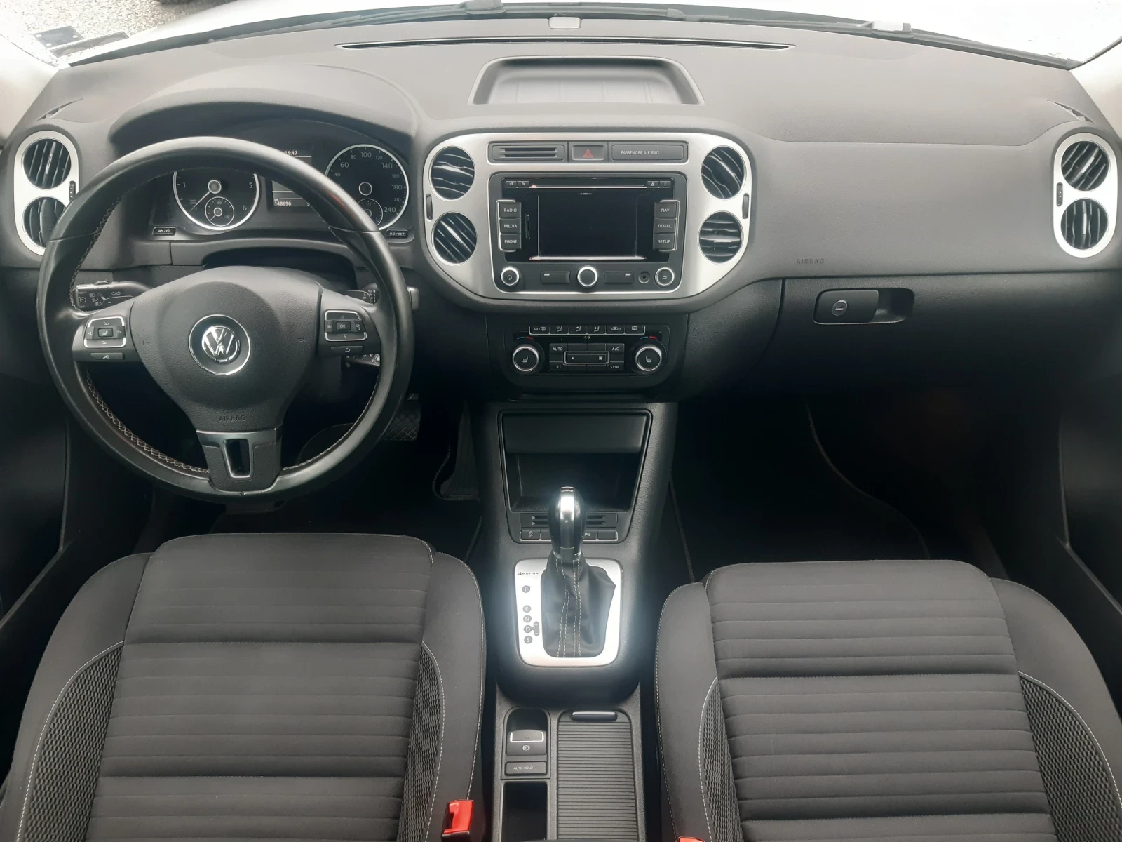 VW Tiguan   4X4 | Mobile.bg   14