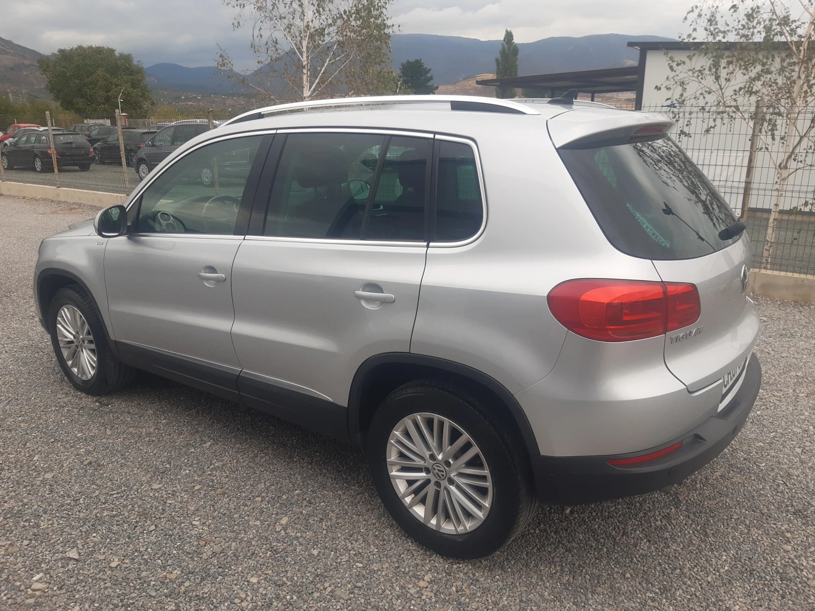 VW Tiguan като нова 4X4 - изображение 7