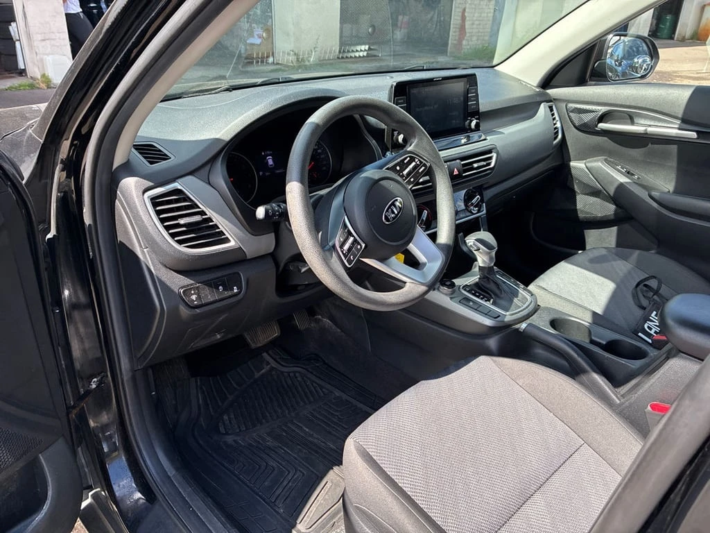 Kia Seltos * LX * CARFAX * БЕЗ ПЪРВОНАЧАЛНА ВНОСКА - изображение 5