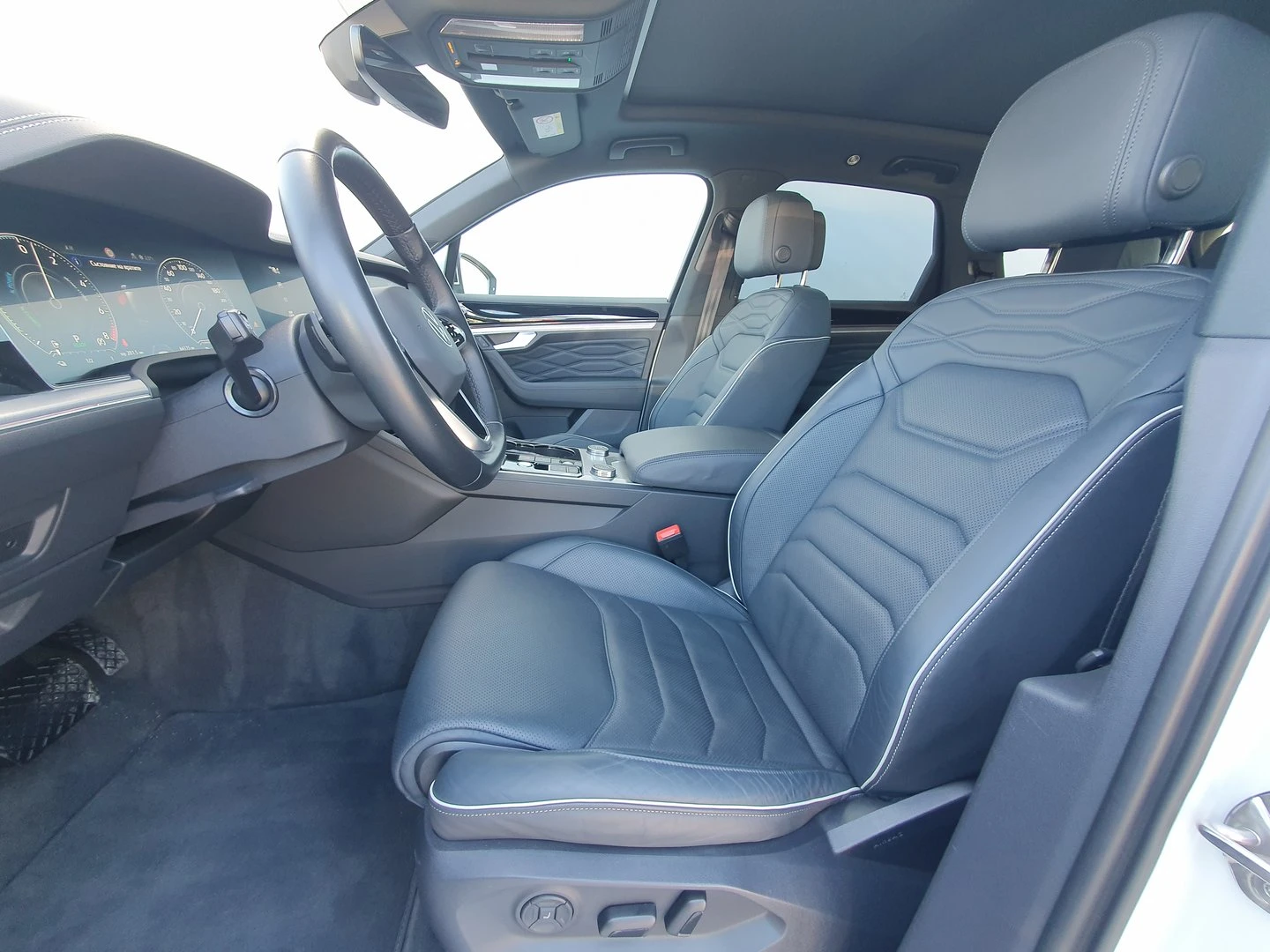 VW Touareg Elegance 3.0 V6 eHybrid 4MOTION | Mobile.bg � ����������� 4