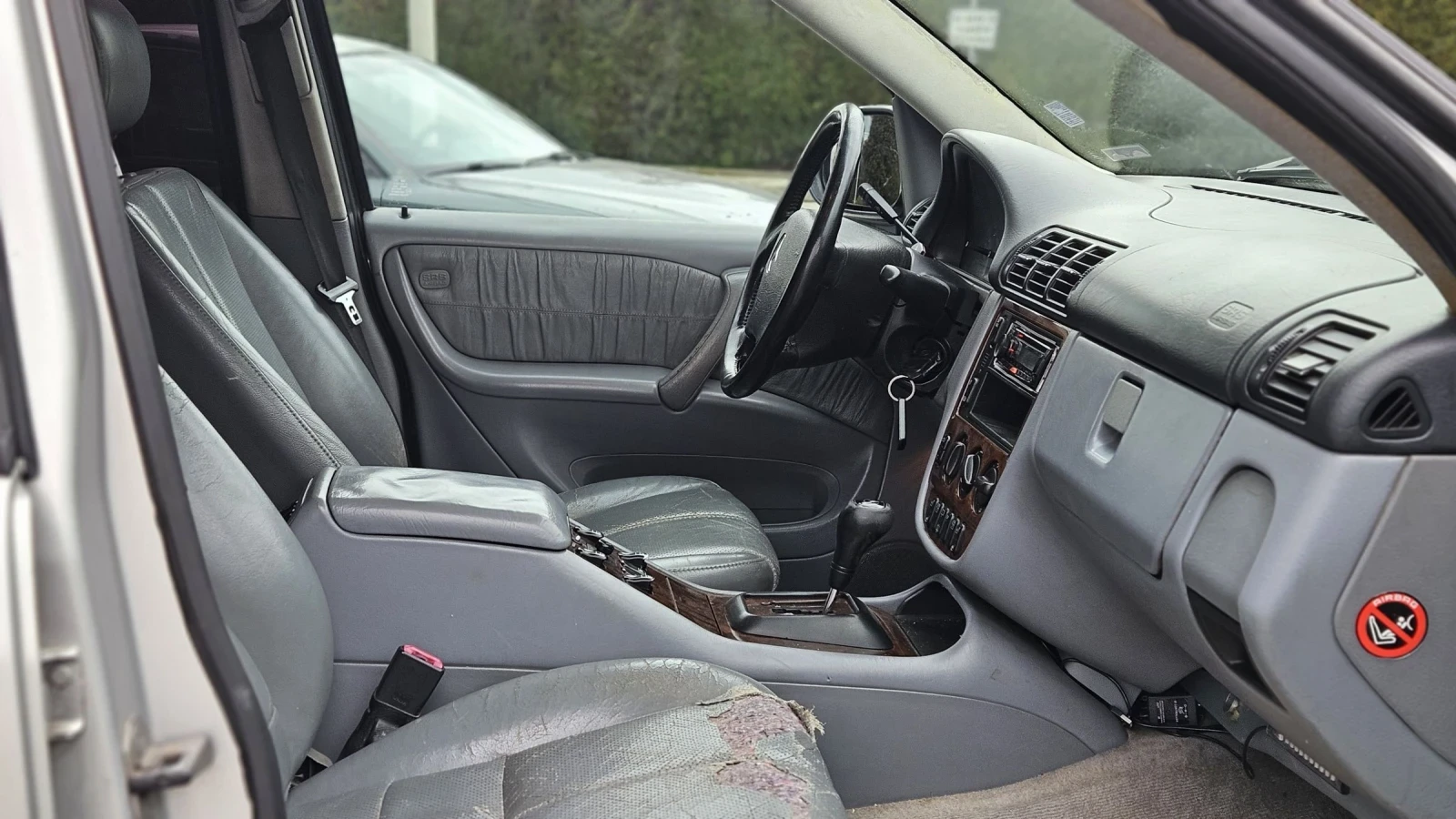 Mercedes-Benz ML 270 7 места, снимка 7 - Автомобили и джипове - 53904045