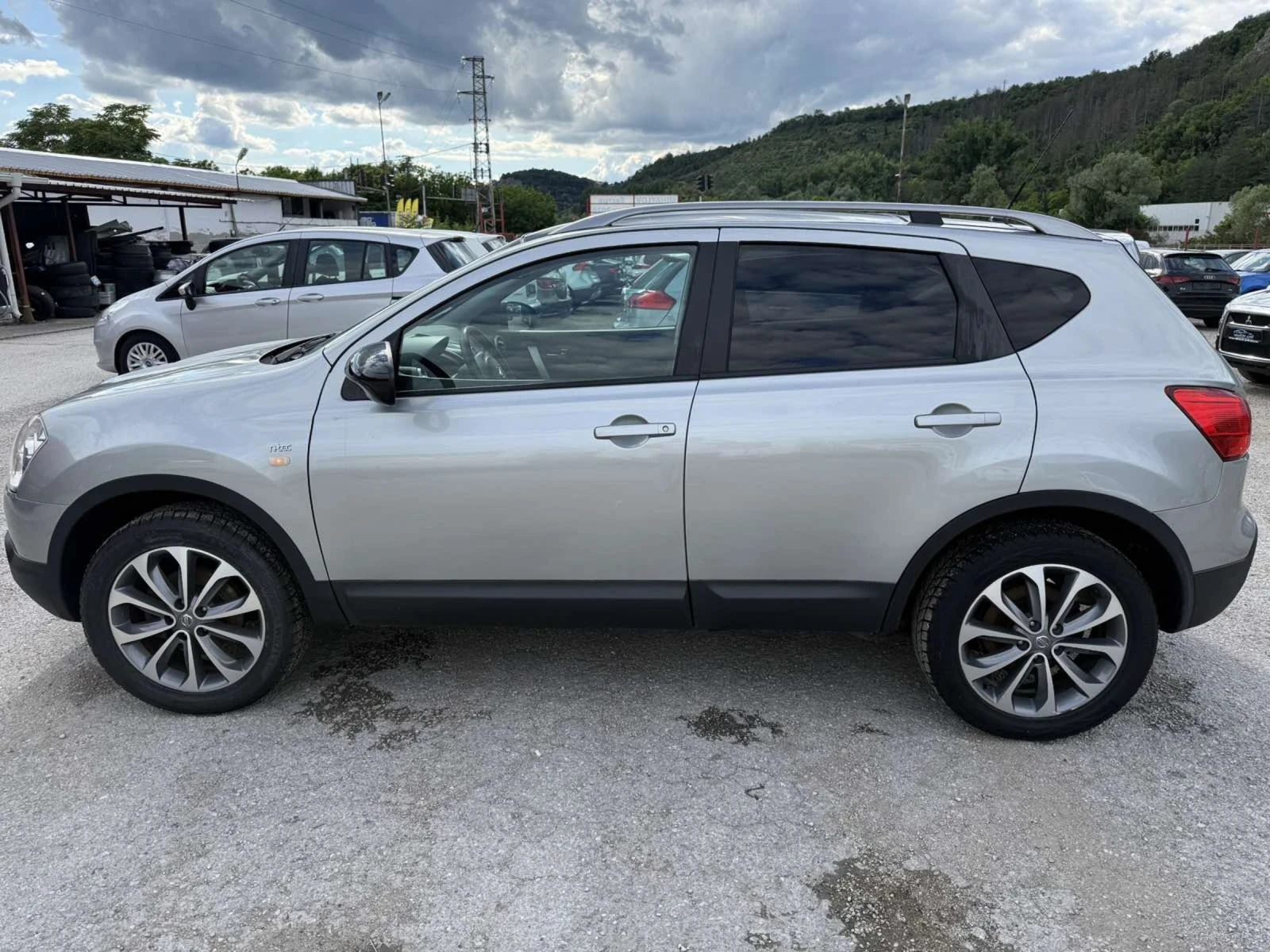 Nissan Qashqai 2.0i, 141к.с., 4Х4 , снимка 2 - Автомобили и джипове - 54907070