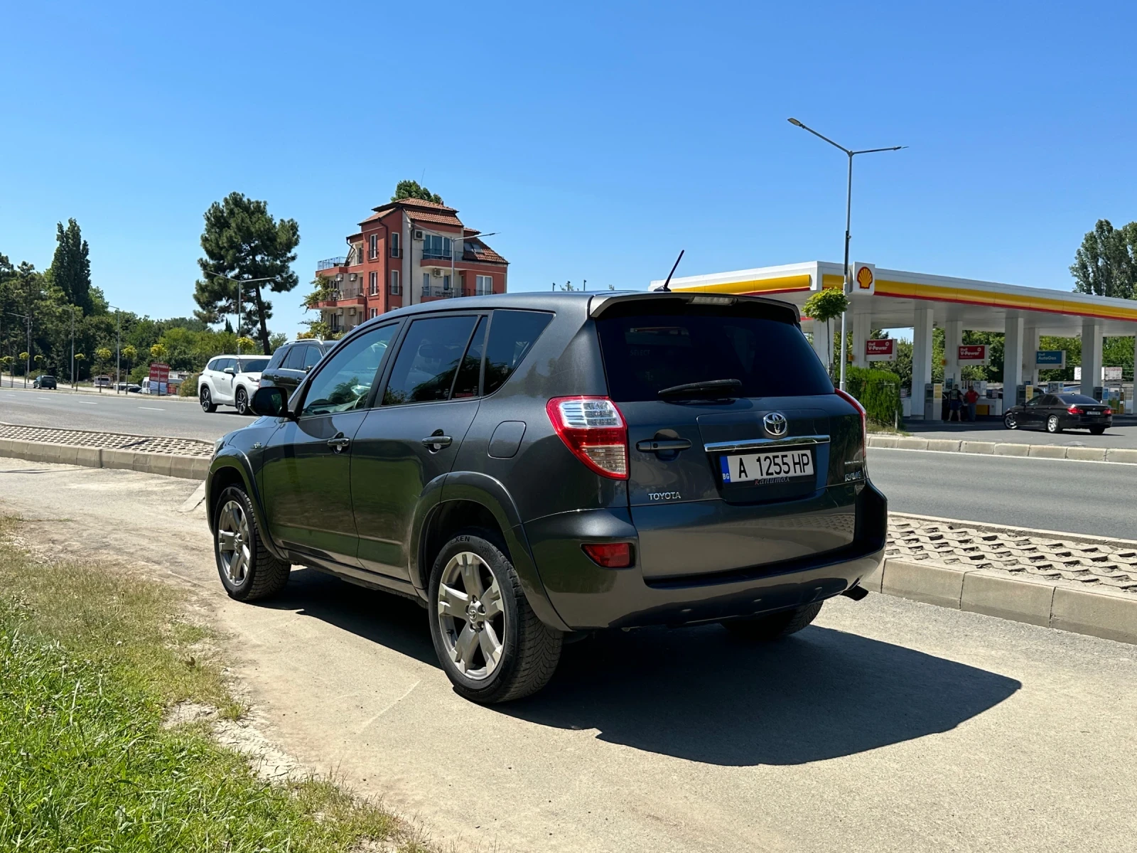 Toyota Rav4 2.2 D-CAT, снимка 5 - Автомобили и джипове - 55510750