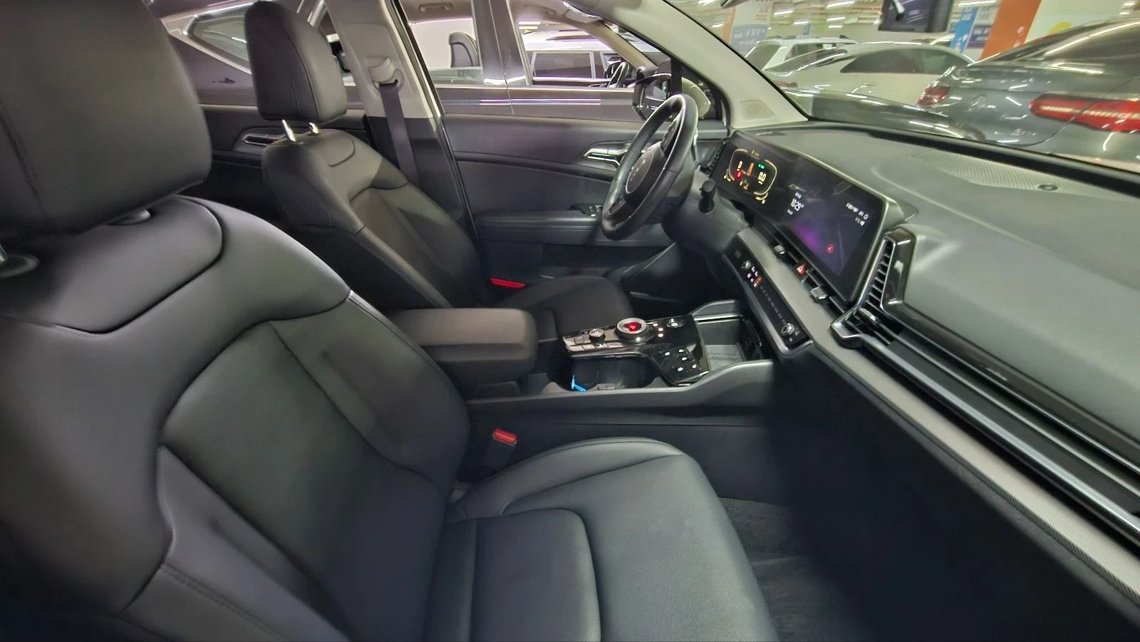Kia Sportage, снимка 8 - Автомобили и джипове - 56685203