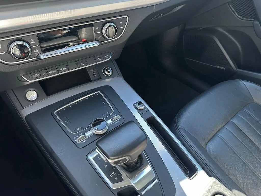 Audi Q5, снимка 9 - Автомобили и джипове - 56713004