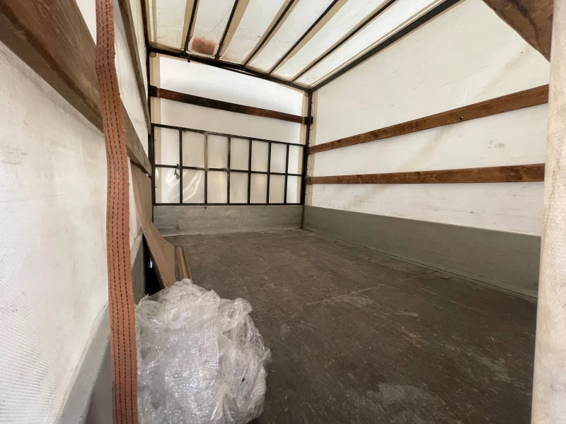 VW Transporter 1.9 TDI, снимка 9 - Бусове и автобуси - 52192900