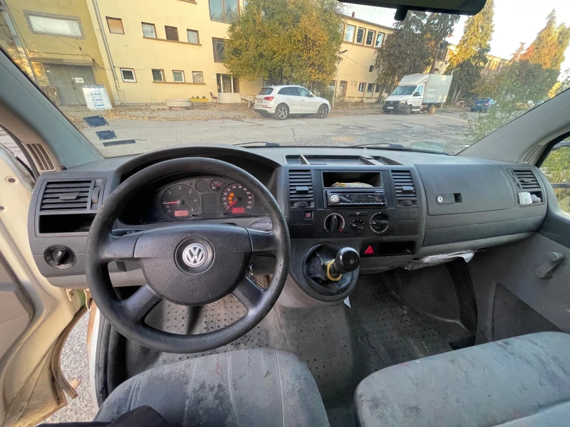 VW Transporter 1.9 TDI, снимка 11 - Бусове и автобуси - 52192900