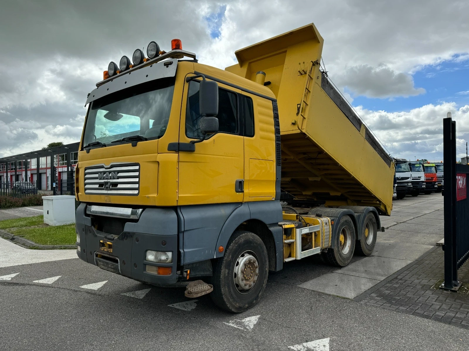 Man Tga 26.530 6x4 - изображение 5