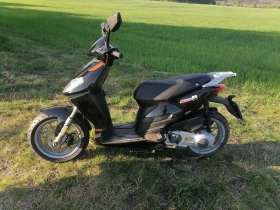 Aprilia 125 Sportcity, снимка 4