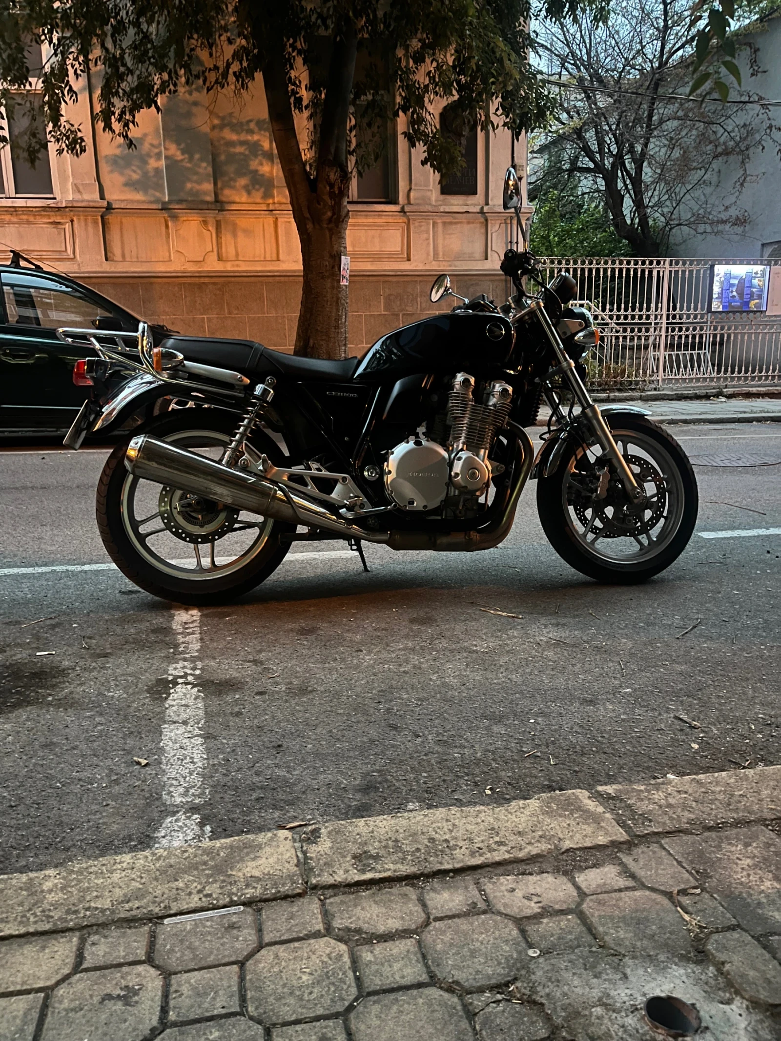 Honda Cb Cb1100 EX, снимка 2 - Мотоциклети и мототехника - 53895441