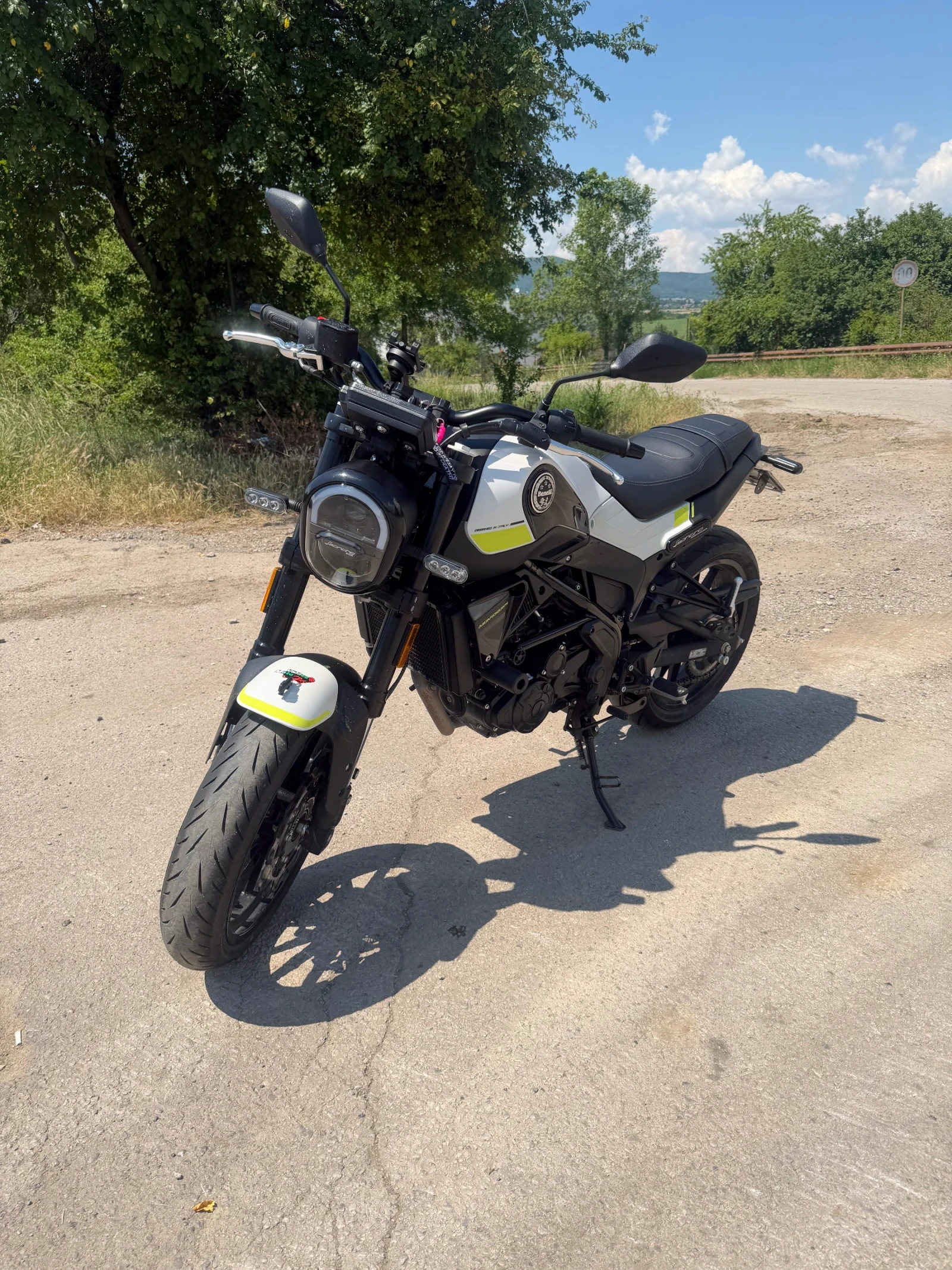 Benelli 250