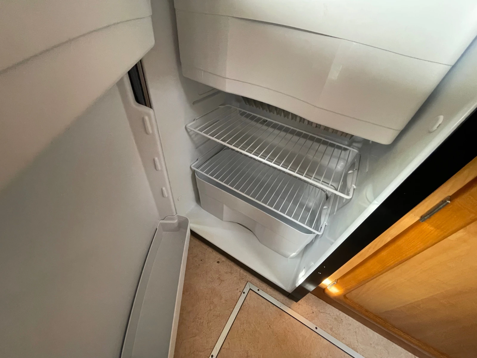 ������ Euramobil 2, 8 JTD | Mobile.bg � ����������� 12