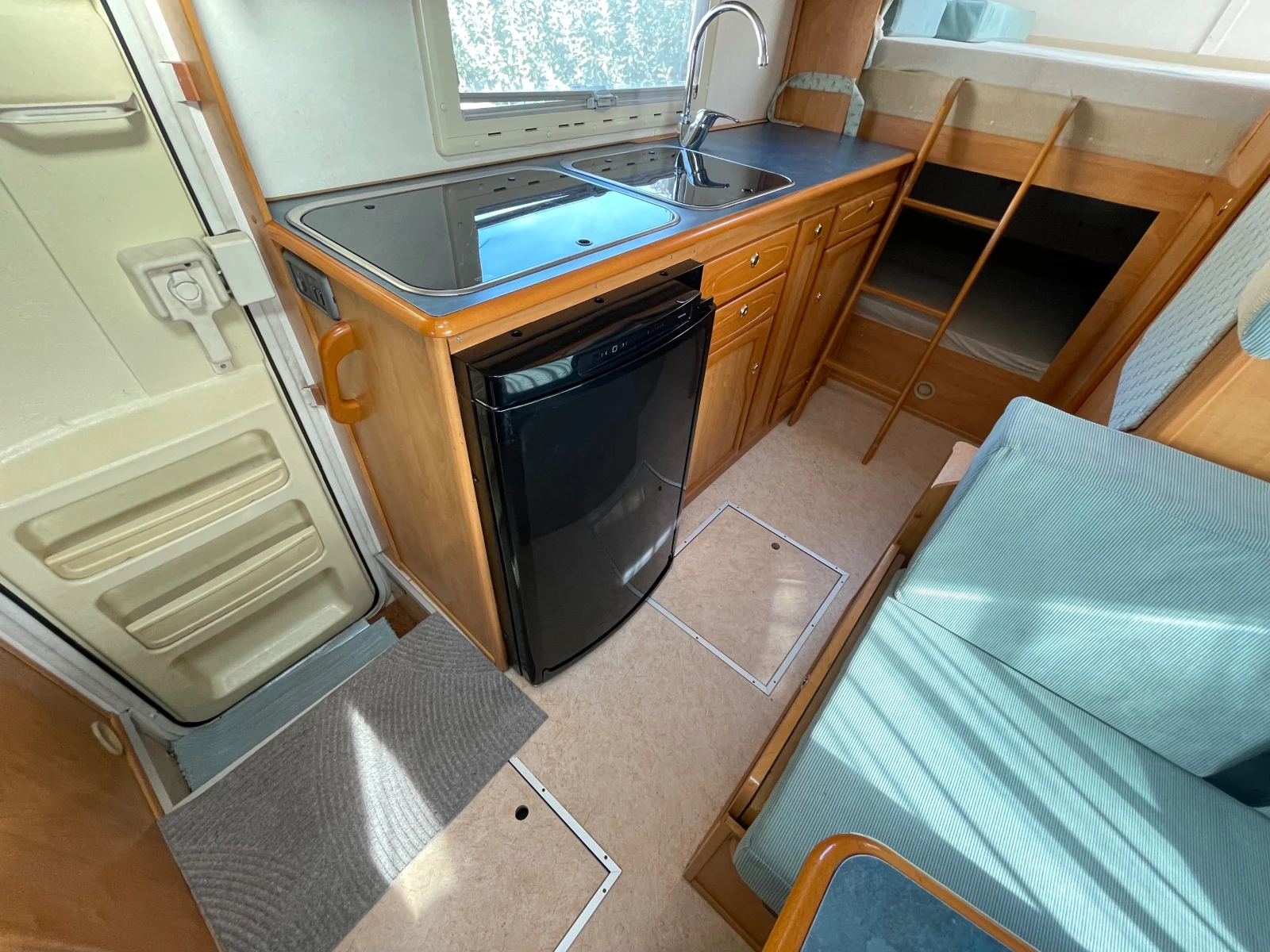 ������ Euramobil 2, 8 JTD | Mobile.bg � ����������� 8