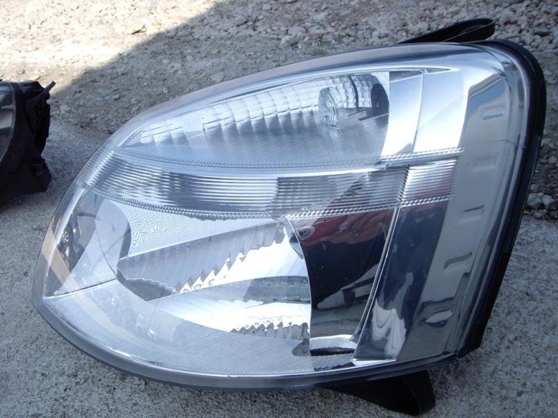 Светлини за Peugeot Partner, снимка 4 - Части - 7103334