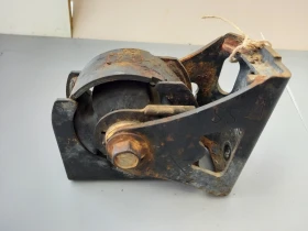 Тампон скорости заден Тойота Рав4 2.2д (ч)