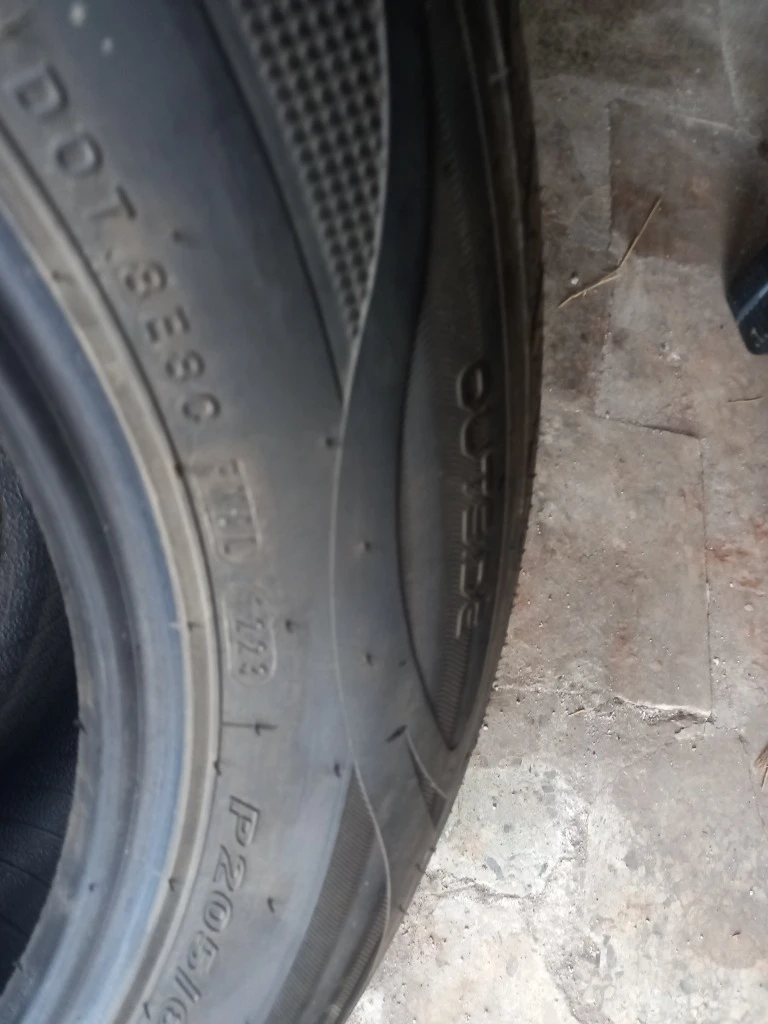 Гуми Летни 205/65R16, снимка 8 - Гуми и джанти - 53386921