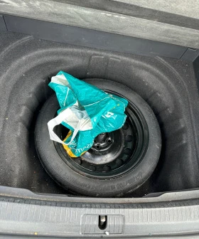 VW Golf 1.6tdi CLh 105кс комби, снимка 5