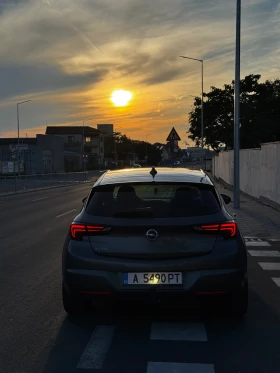 Opel Astra 1.6 CDTi Full обдухване подгрев автомат Нави , снимка 6