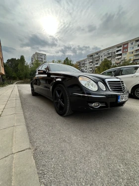 Mercedes-Benz E 320, снимка 2