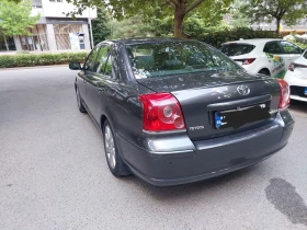     Toyota Avensis 2.0  