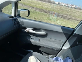 Toyota Auris - 3600 € / 7040.99 лв. - 58410058 10