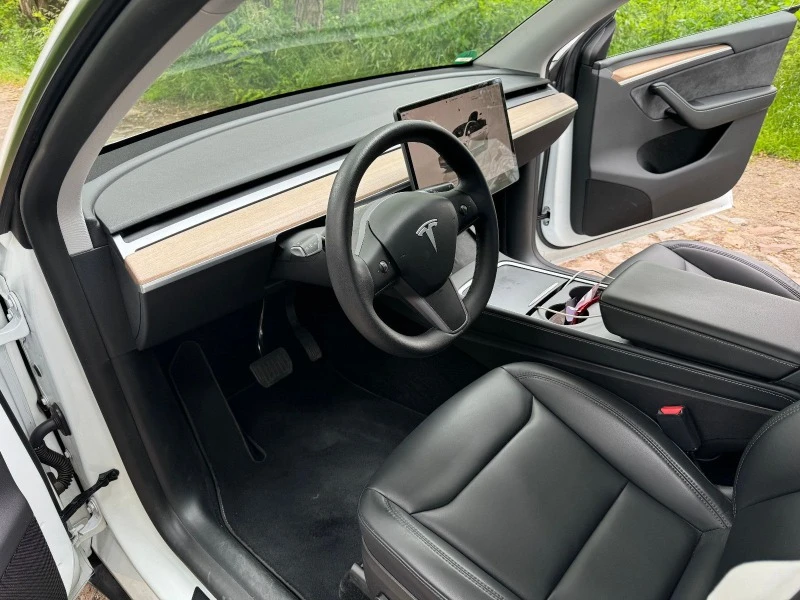 Tesla Model Y LONG RANGE/514HP/77KWH/DUAL/AWD/CAM/NAVI/PANO/014b, снимка 8 - Автомобили и джипове - 46601474