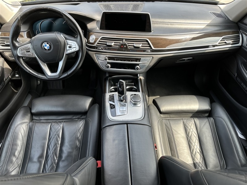 BMW 740 xDrive Sedan, снимка 6 - Автомобили и джипове - 46707203