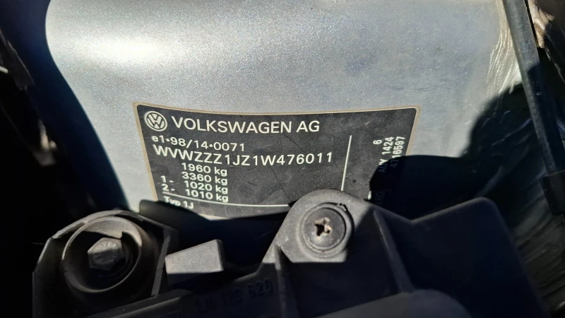 VW Golf 1.9 TDI, снимка 11 - Автомобили и джипове - 48087830