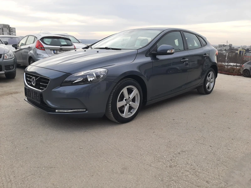 Volvo V40 1.6D2 119000km!!!, снимка 1 - Автомобили и джипове - 49557374