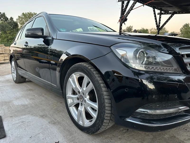 Mercedes-Benz C 350, снимка 17 - Автомобили и джипове - 50760766
