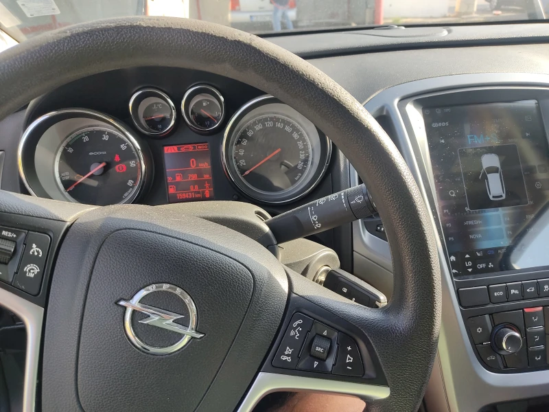 Opel Astra Sports Tourer(J), снимка 5 - Автомобили и джипове - 52373869