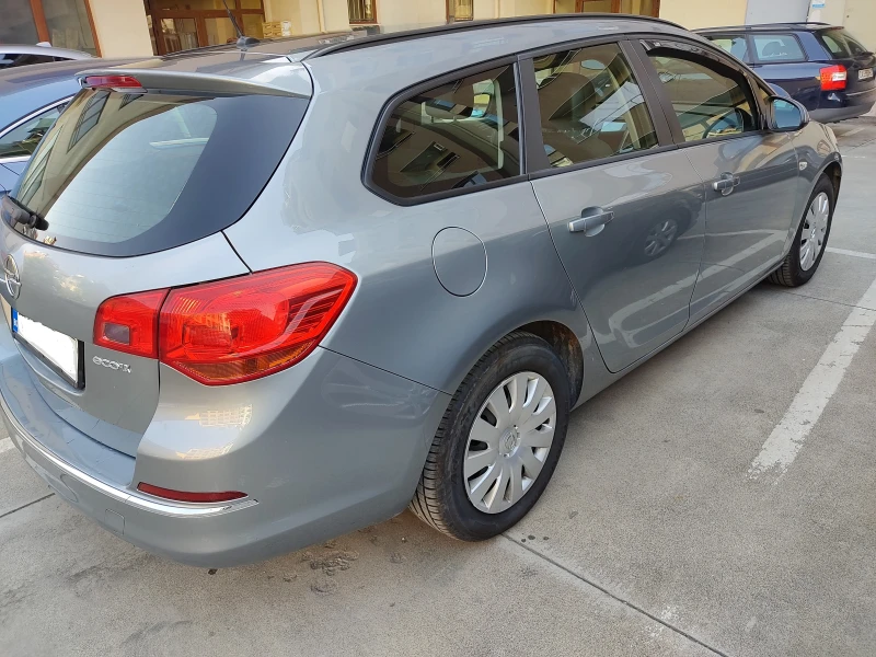Opel Astra Sports Tourer(J), снимка 16 - Автомобили и джипове - 52373869