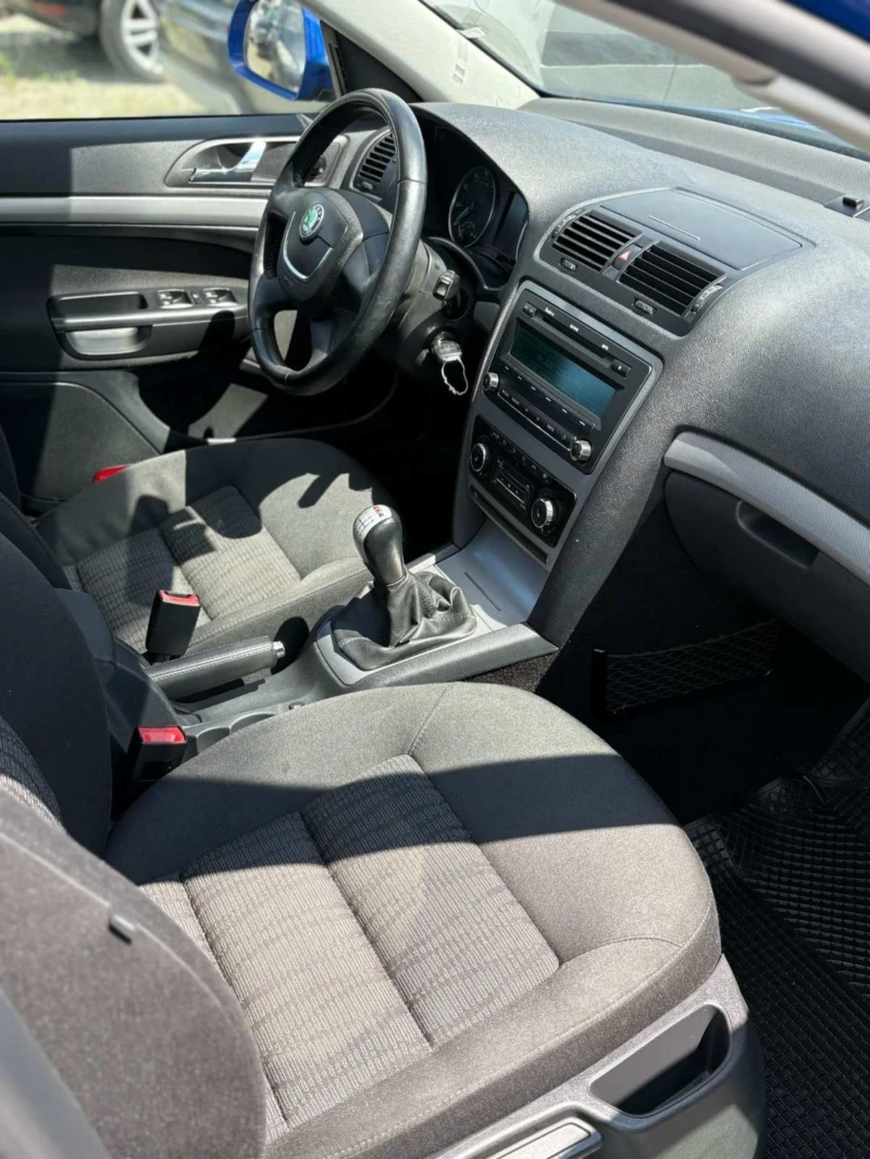 Skoda Octavia Комби, снимка 6 - Автомобили и джипове - 51827289