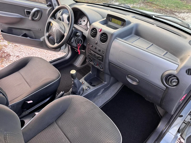 Peugeot Partner 1.6i 16v / Клима / Панорама, снимка 11 - Автомобили и джипове - 52355748