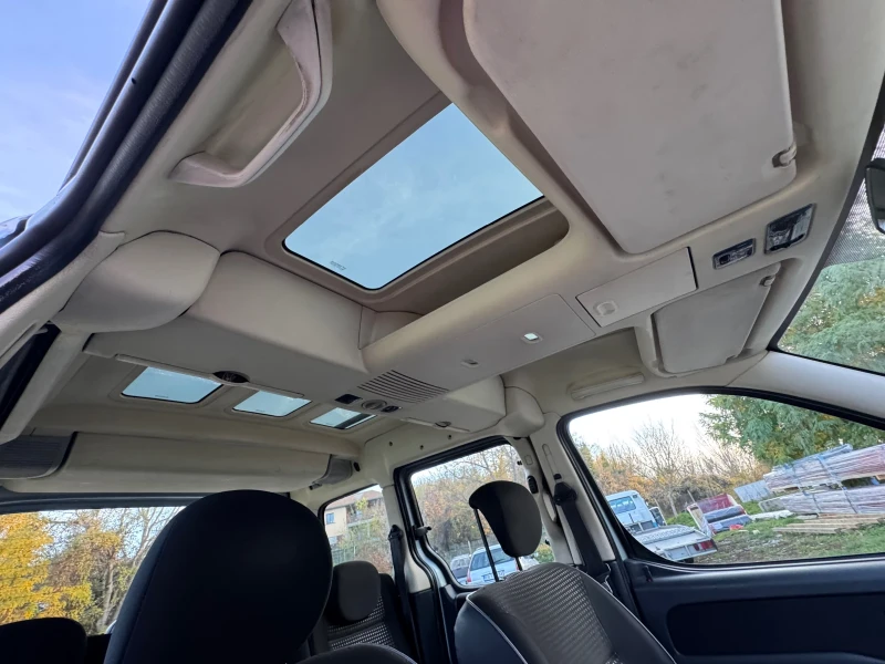 Peugeot Partner 1.6i 16v / Клима / Панорама, снимка 15 - Автомобили и джипове - 52355748