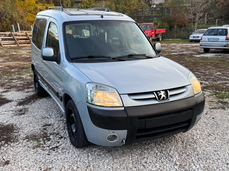 Peugeot Partner 1.6i 16v / Клима / Панорама, снимка 3 - Автомобили и джипове - 52355748