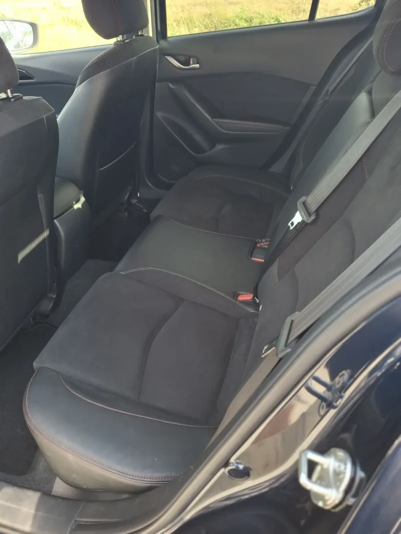 Mazda 3, снимка 7 - Автомобили и джипове - 52512511
