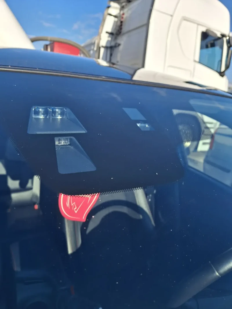 Mazda 3, снимка 15 - Автомобили и джипове - 52512511