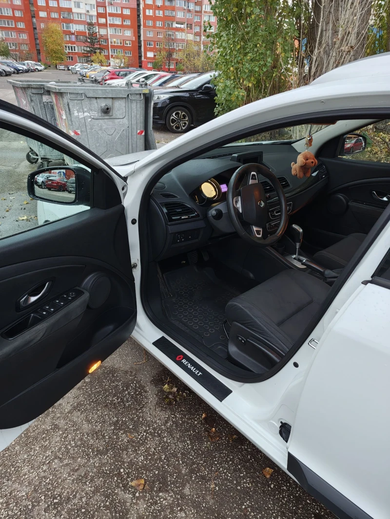 Renault Megane 3, снимка 12 - Автомобили и джипове - 52696028