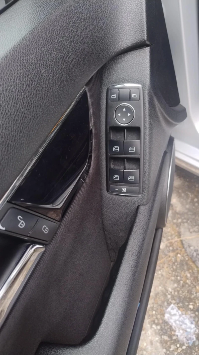 Mercedes-Benz C 200, снимка 7 - Автомобили и джипове - 52809918