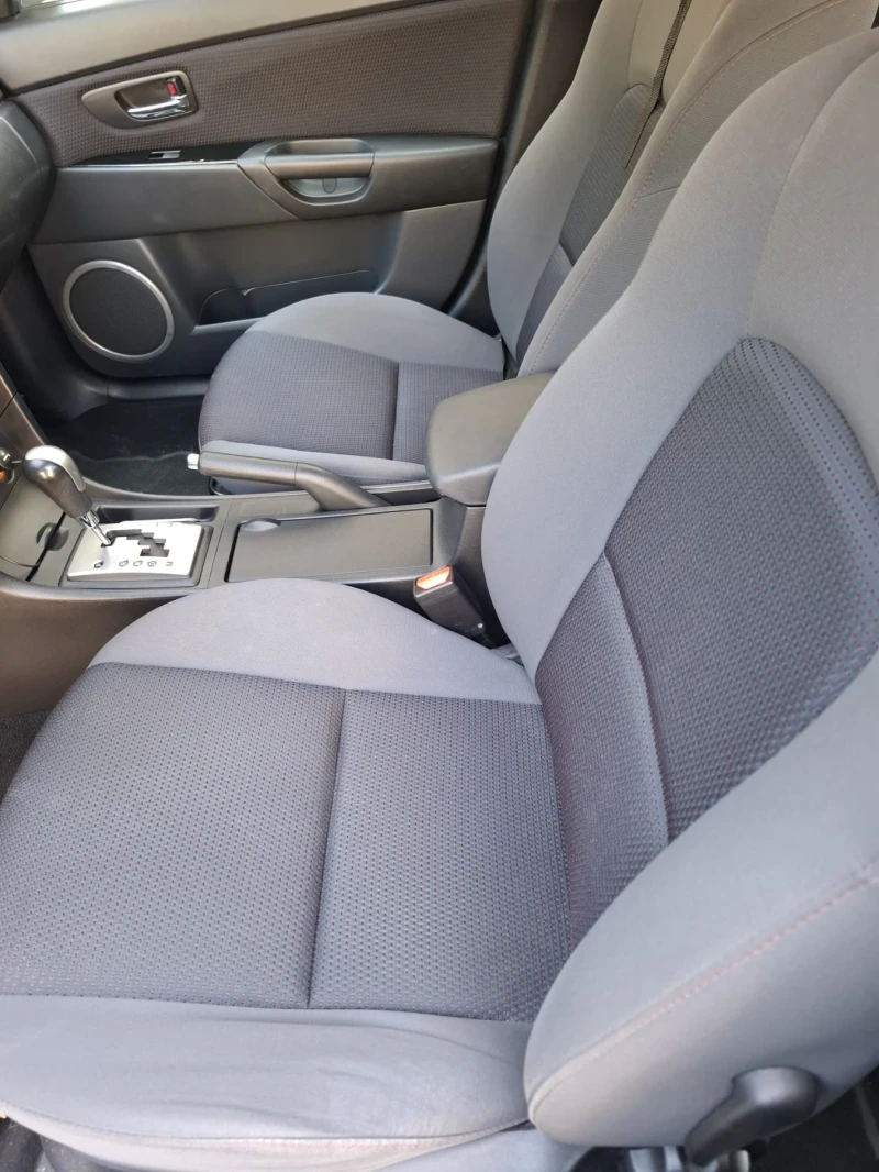 Mazda 3, снимка 8 - Автомобили и джипове - 52950648