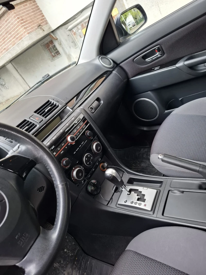 Mazda 3, снимка 7 - Автомобили и джипове - 52950648