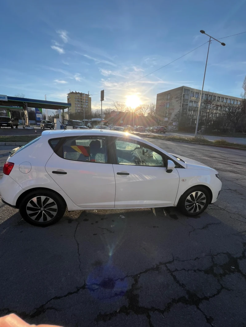 Seat Ibiza, снимка 5 - Автомобили и джипове - 53112301