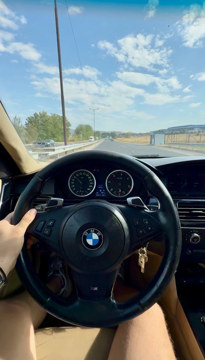 BMW 530, снимка 5 - Автомобили и джипове - 53180001