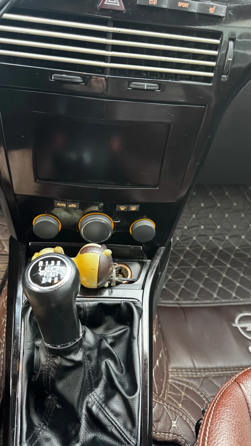 Opel Astra, снимка 7 - Автомобили и джипове - 53457347