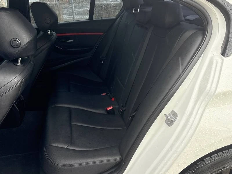 BMW 330 * XDRIVE * B48 * 2 КЛЮЧА * КАМЕРА * ПОДГРЕВ, снимка 15 - Автомобили и джипове - 55010875