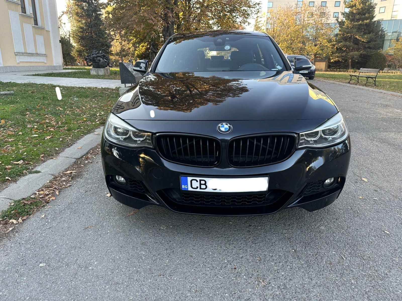 BMW 3gt 335d XDrive/Mpaket/Head Up/PANO/Full assist | Mobile.bg � ����������� 1